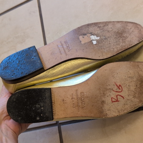 Escada Loafers Metallic Gold Leather Flat Made In Italy Size 10 - Picture 11 of 13